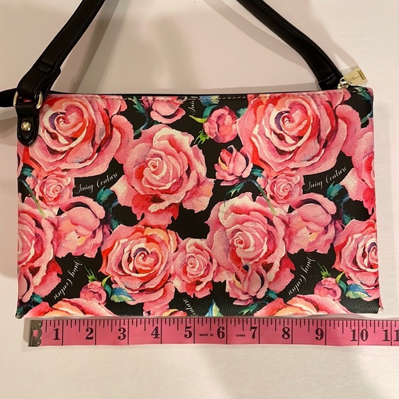 🍒JUICY COUTURE 🍒CROSSBODY BAG SEE PICTURES FOR MEASUREMENTS 🍒 - Picture 6 of 14